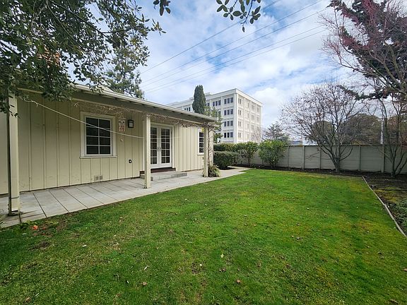 3rd image of 30 Borel Ave