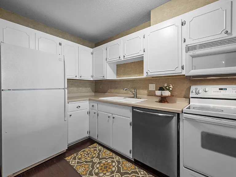 3200 Virginia Ave S #106 — Photo 24