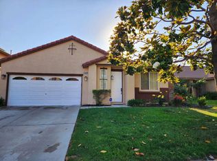 7682 Newberry Ln, Fontana, CA 92336