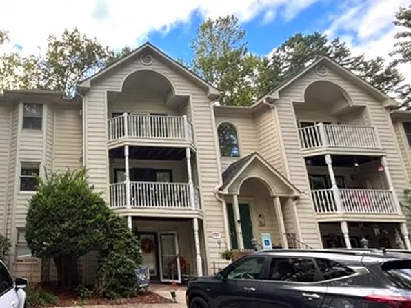 5934 W Friendly Ave Unit M, Greensboro, NC 27410