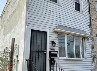 929 So 3rd St, Camden, NJ 08103