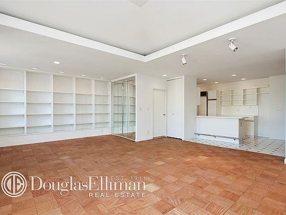 3rd image of 245 E 54th St APT 30F