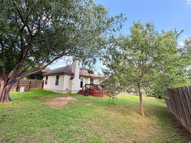 2805 Feathercrest Dr — Photo 25