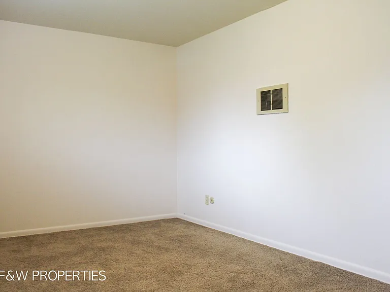 1075 Bryden Road — Photo 31