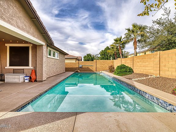 4th image of 15132 W LARKSPUR Drive