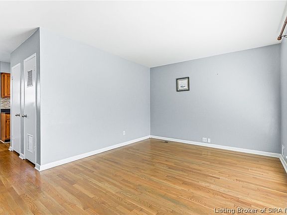 4th image of 828 Marigold Drive