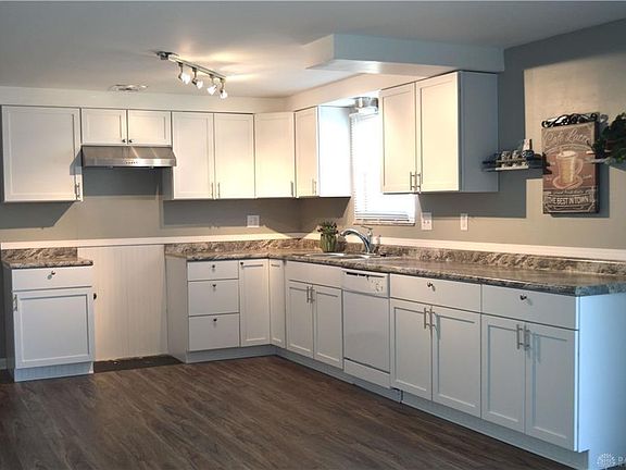 3rd image of 7157 Mandrake Dr
