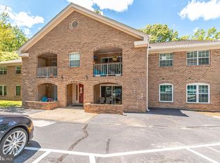 5914 Cove Landing Rd APT 302, Burke, VA 22015