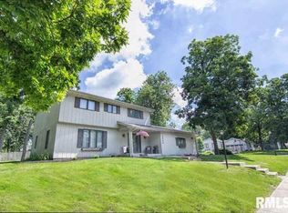 4805 W Knob Oak Dr, Peoria, IL 61615