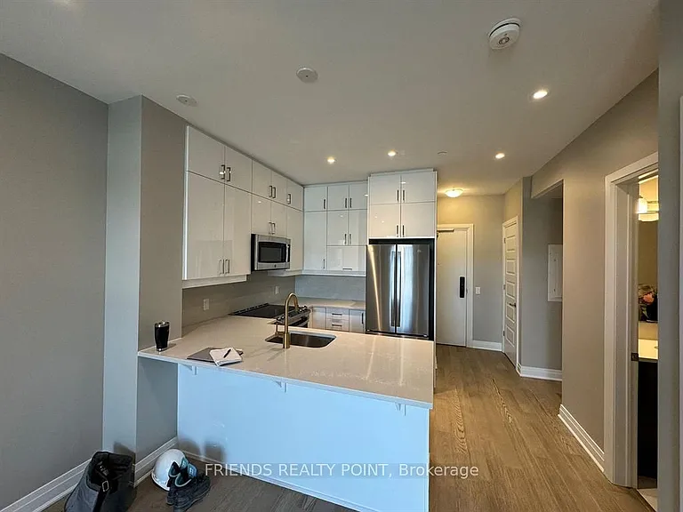 460 Gordon Krantz Ave #218 — Photo 6