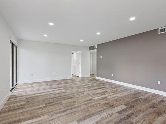 4th image of 2200 Bahia Vista St