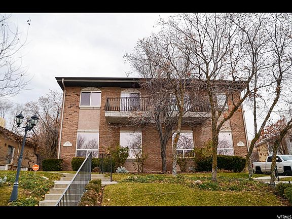 3rd image of 1795 S Laurelhurst Dr