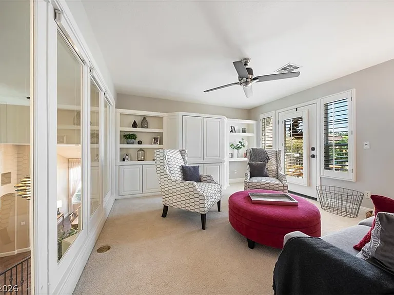 10000 Charlemont Dr — Photo 37