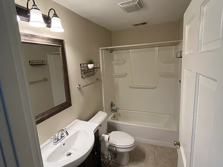 518 Shelby St #A — Photo 5