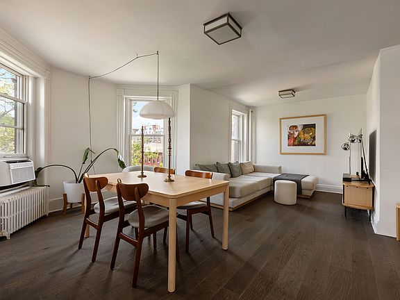 3rd image of 374 14th St #4