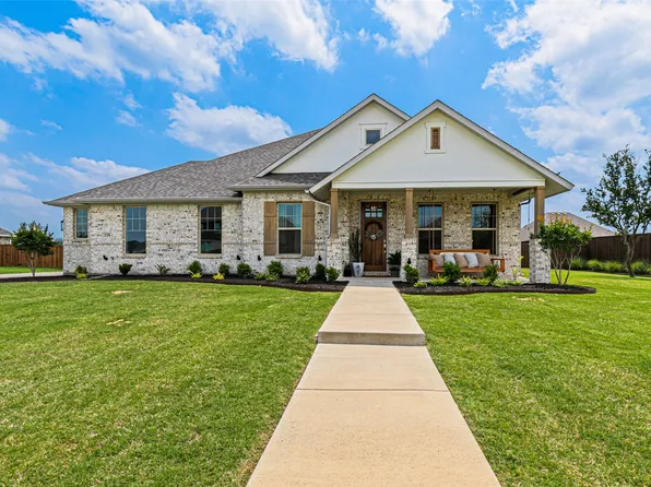 228 Hearthstone Dr, Sunnyvale, TX 75182