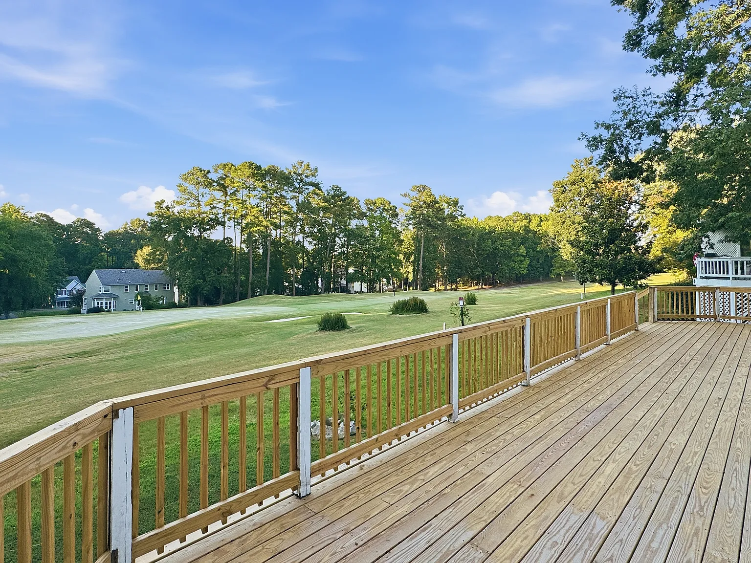 5 bed, 3.5 bath, 3329 sqft, $3,300 — Photo 2