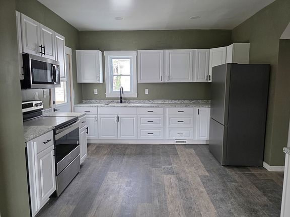 Newly renovated kitchen.
