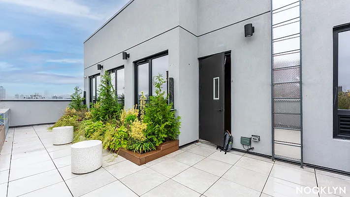 Rented by Nooklyn NYC LLC | media 12