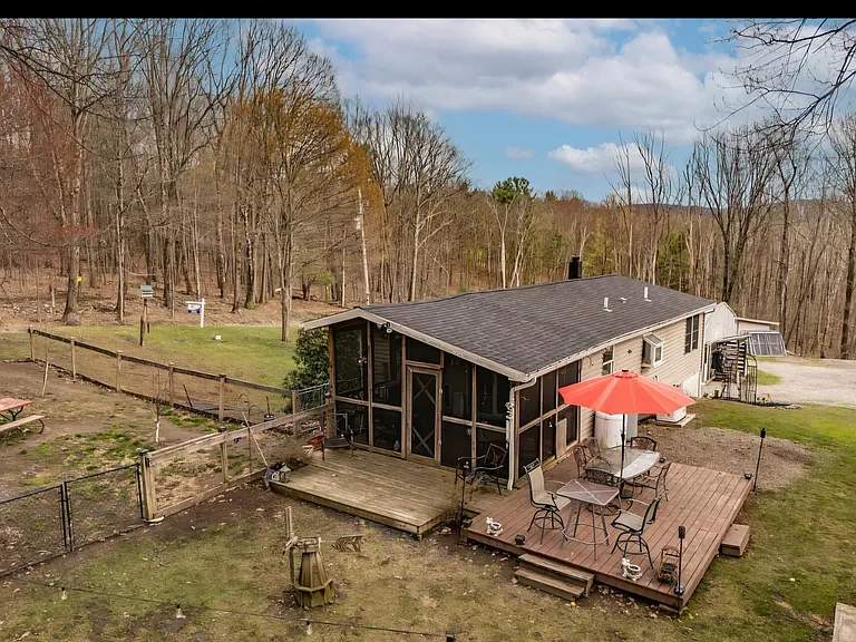 26 Rapp Rd — Photo 49