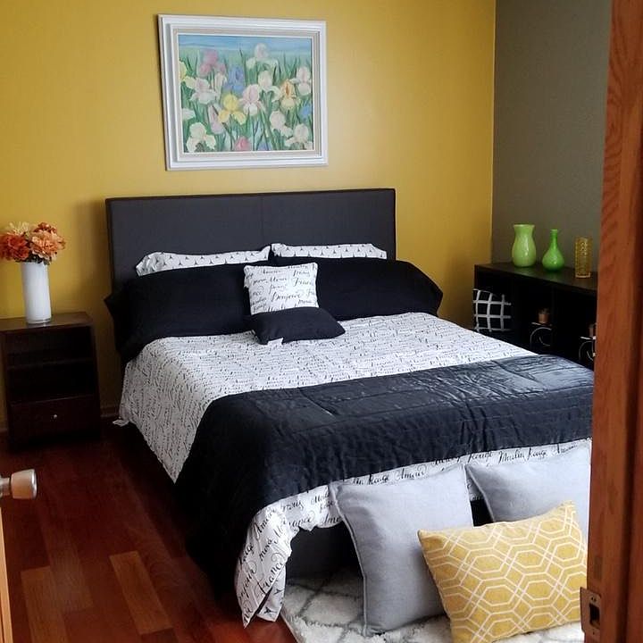 1st image of 3336 N Milwaukee Ave #1-A