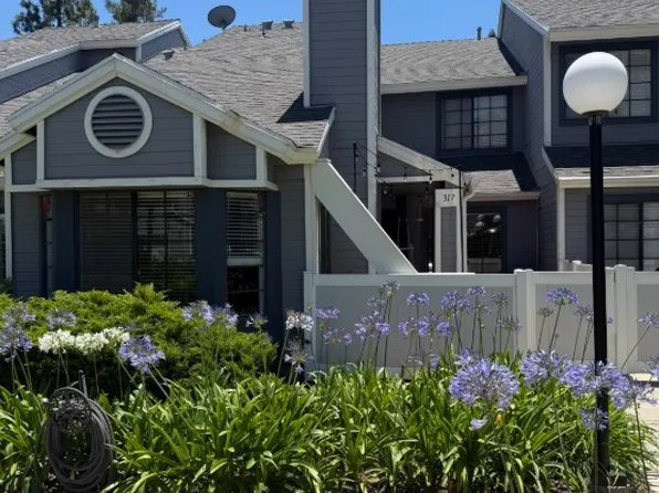 317 Monroe Ct, Azusa, CA 91702