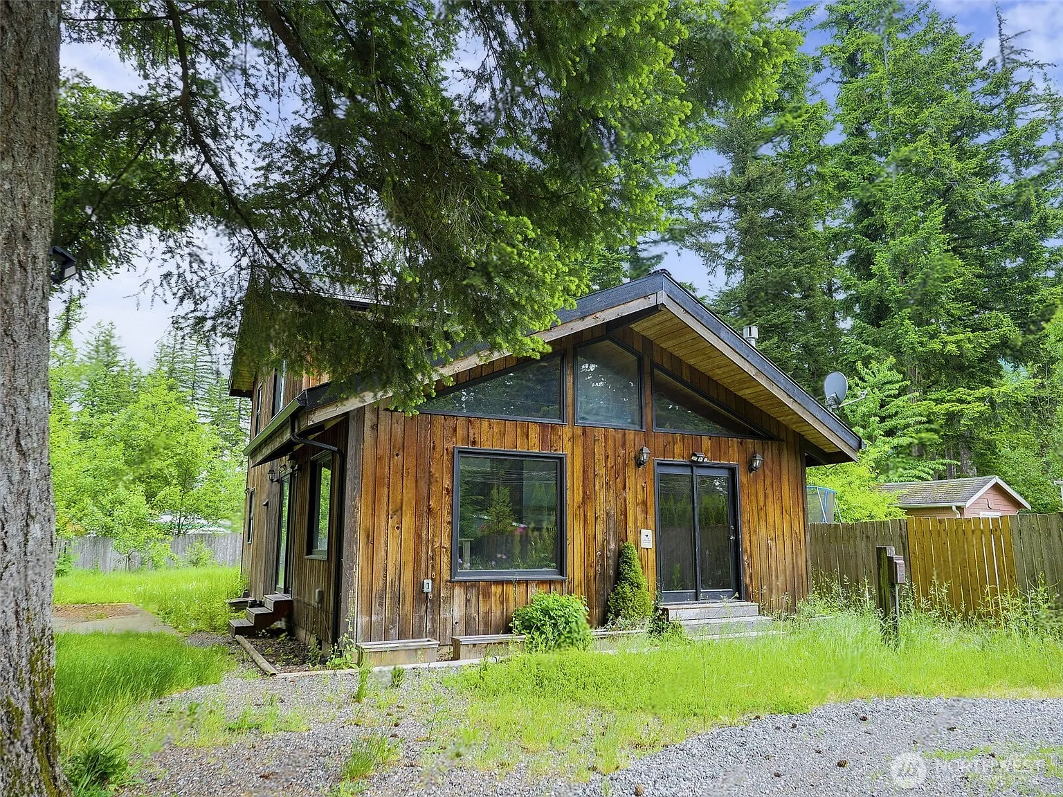 8524 Golden Valley Drive photo 1