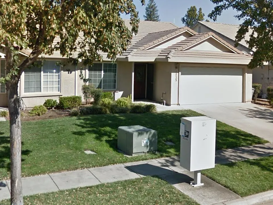 1035 Arbor Dr