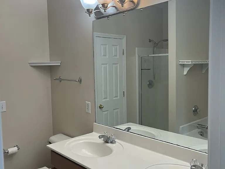 7529 Kemberton Ct — Photo 10
