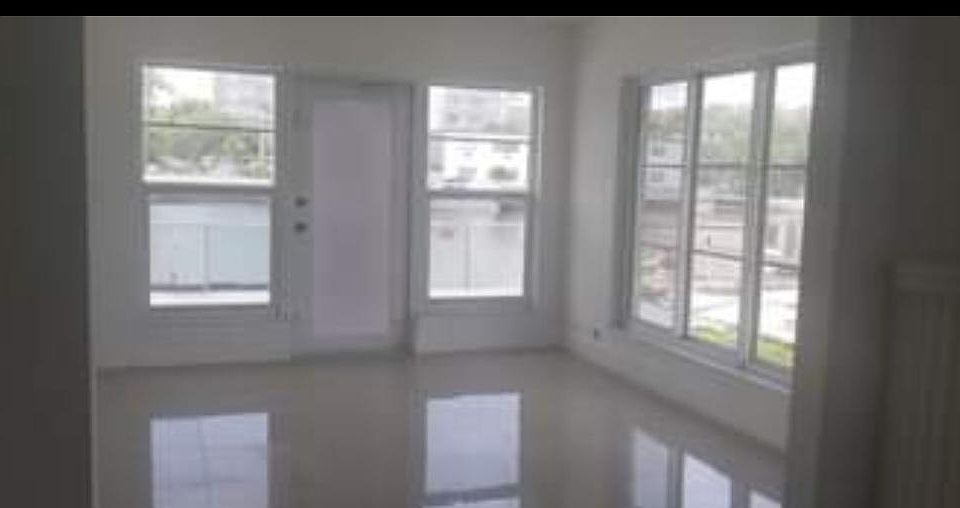 1st image of 8141 Crespi Blvd APT 1