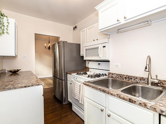 5th image of 1630 W Farwell Ave APT 1K