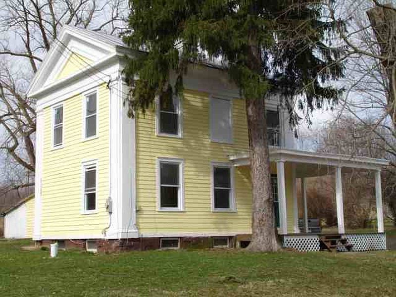 2nd image of 219 CAVERNS Road