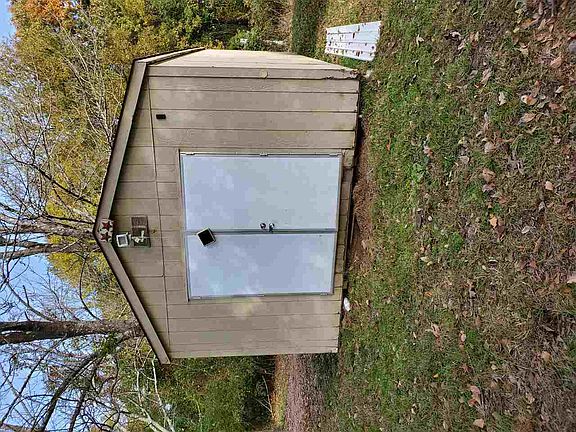 2nd image of 871 County Road 4203
