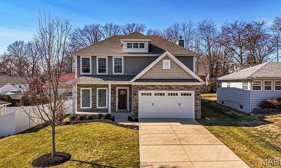 1st image of 1025 Barry Ct