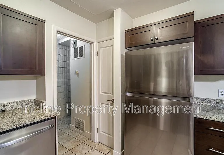 781 N Valley View Dr #16 — Photo 34
