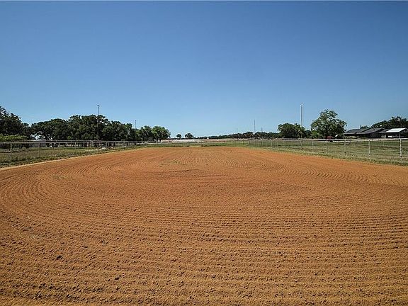 5th image of 2569 E Highway 114