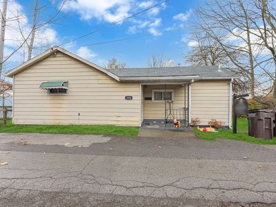 396 Oak Way, Sharon, PA, 16146