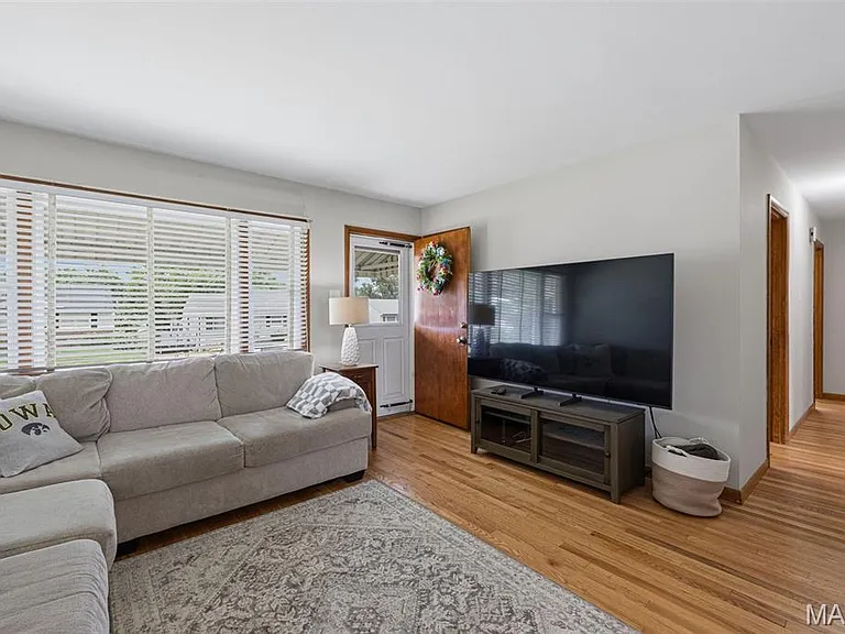 10840 Bernadine Dr — Photo 16