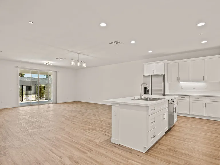 49120 Cochran Dr — Photo 2