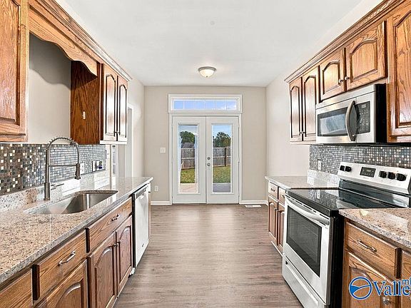 4th image of 13515 Wisteria Pl