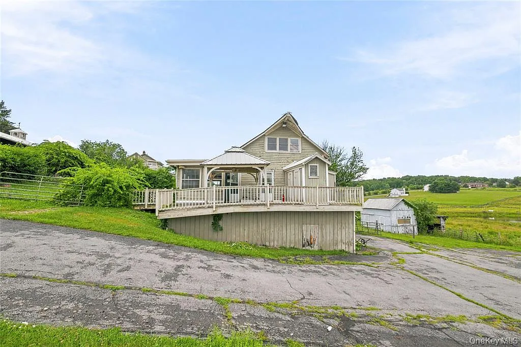 1 bed, $2,795 — Photo 1
