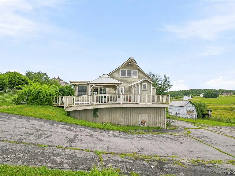 35 Milburn Rd — Photo 1