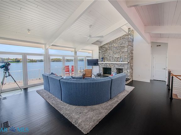 5th image of 214 Ferry Point Rd
