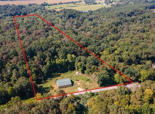 580 Belville Rd, New Burnside, IL 62967