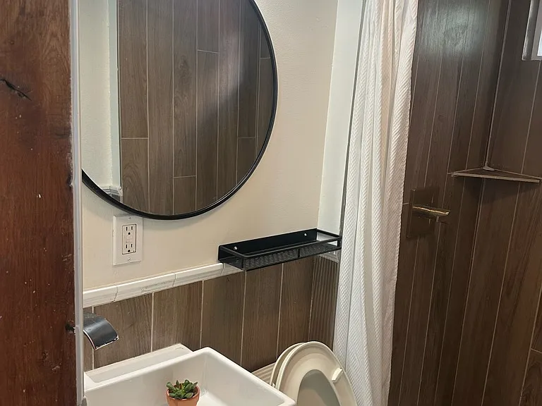 1045 W Civic Center Dr — Photo 8