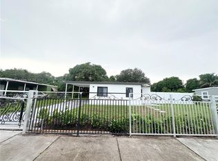 16450 NW 23rd Ct, Miami Gardens, FL 33054