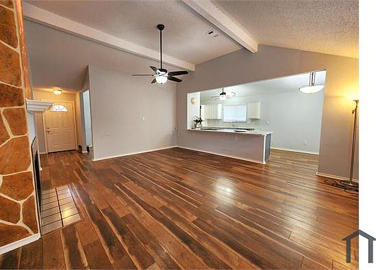 5th image of 405 Nandina Dr