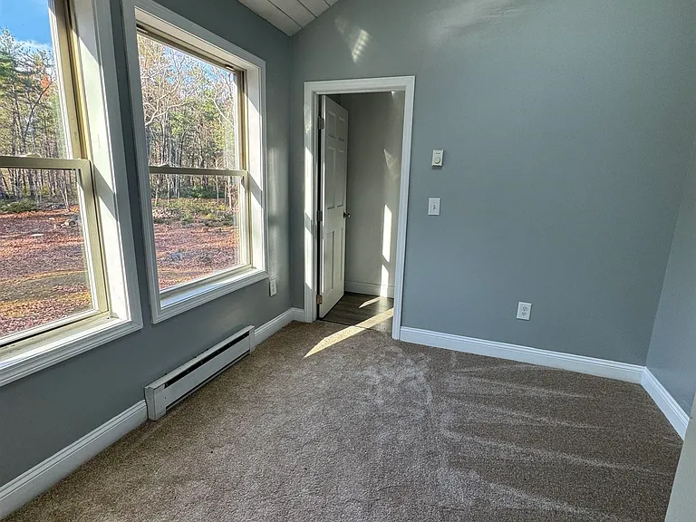 310 Hurricane Hill Rd — Photo 18