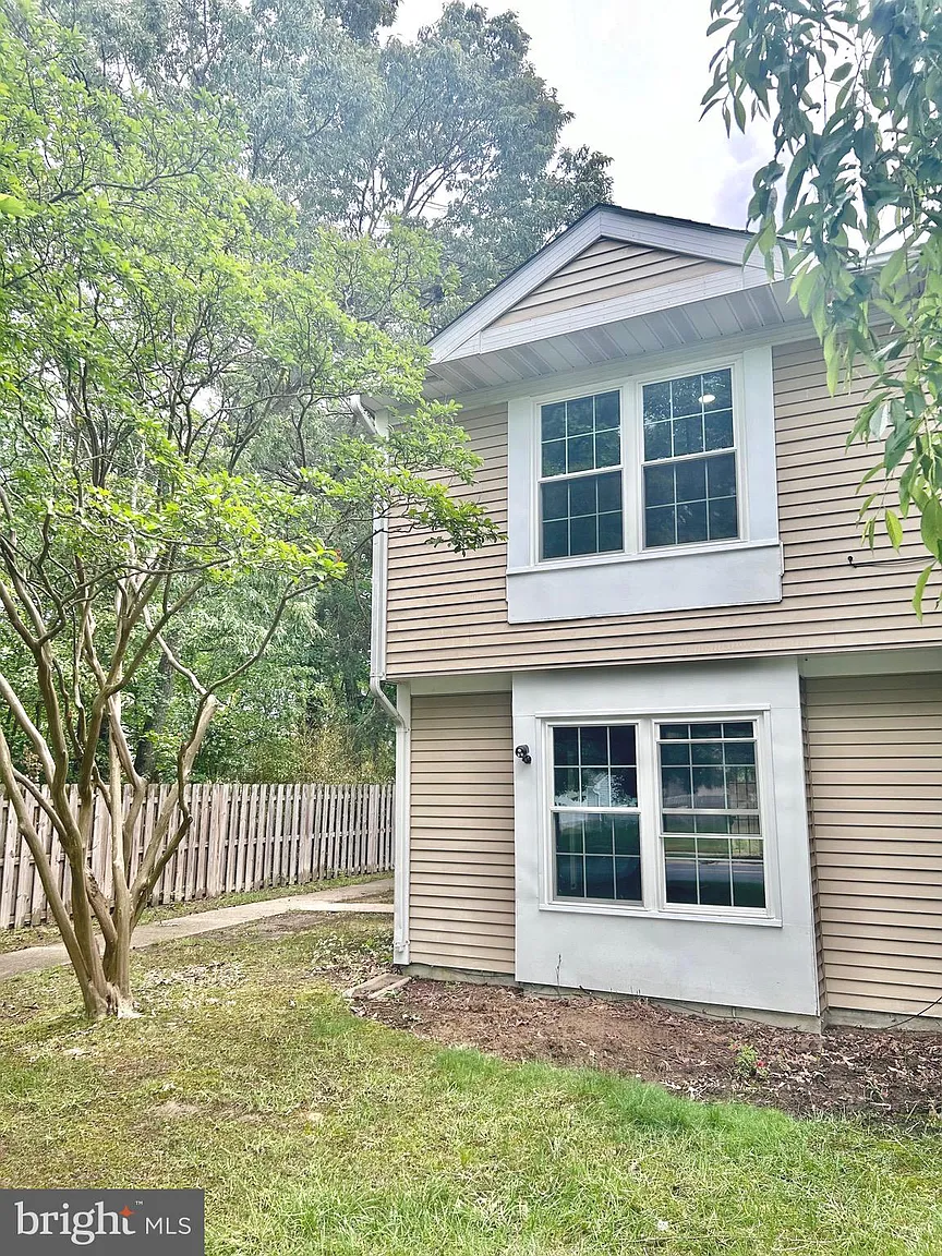 4193 Bluebird Dr photo 1