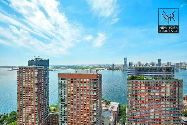 Rented by New York Residence | media 30